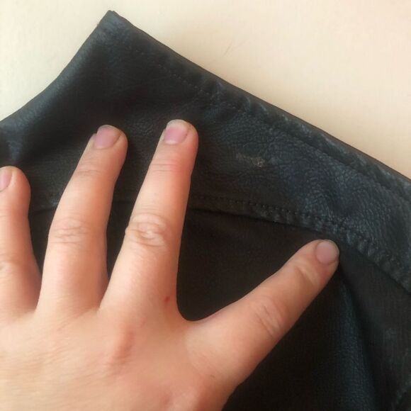 📳 Wild Fable | Faux Leather Skirt - Picture 7 of 8